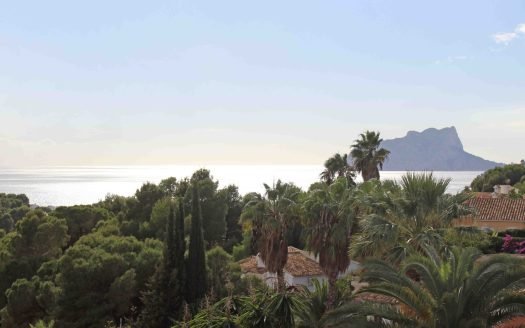 Luxury villa for sale with sea views in Moraira