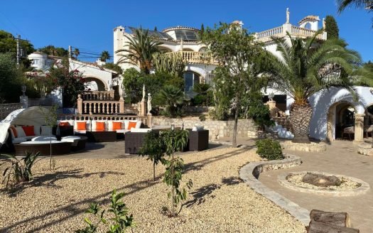 Villa 550m2 in Benissa (Alicante) – 4 Zimmer & 4 Bäder