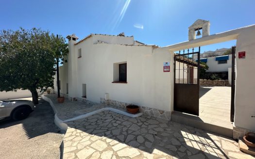 Villa 175m2 in Moraira (Alicante) – 5 Zimmer & 3 Bäder