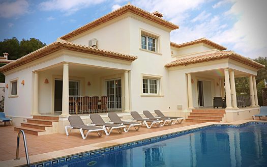 Villa 280m2 in Benissa (Alicante) – 4 Zimmer & 3 Bäder