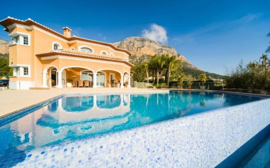 villa 620 à Jávea (Alicante) – 4 chambres & 3 toilettes