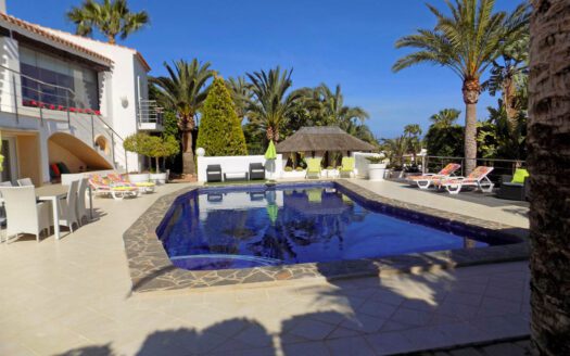 villa 380 in Teulada (Alicante) – 4 Zimmer & 4 Bäder