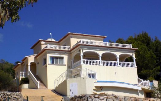 villa 400 in Jávea (Alicante) – 4 Zimmer & 4 Bäder