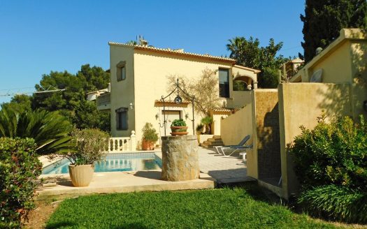 villa 220 in Jávea (Alicante) – 3 Zimmer & 3 Bäder