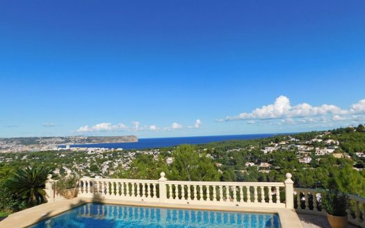 villa 220 in Jávea (Alicante) – 3 Zimmer & 3 Bäder
