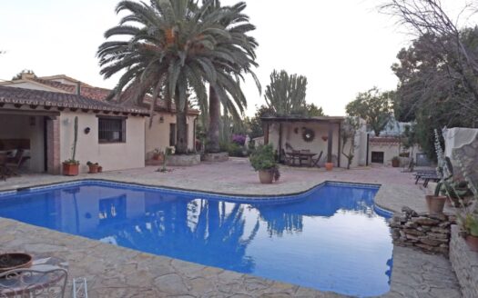 villa 253 in Benissa (Alicante) – 4 Zimmer & 2 Bäder