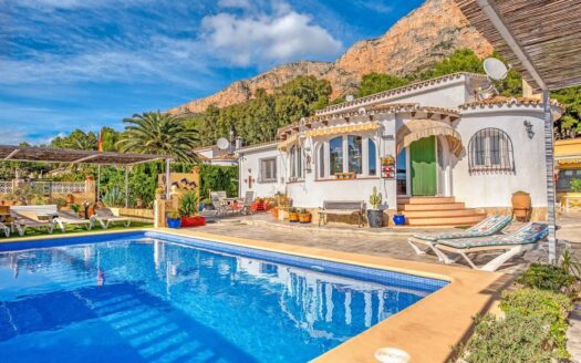 villa 194 à Jávea (Alicante) – 3 chambres & 2 toilettes