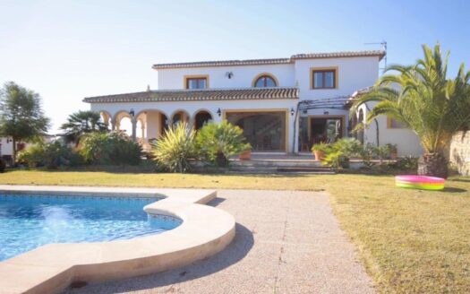 villa 500 in Benitachell (Alicante) – 3 Zimmer & 3 Bäder