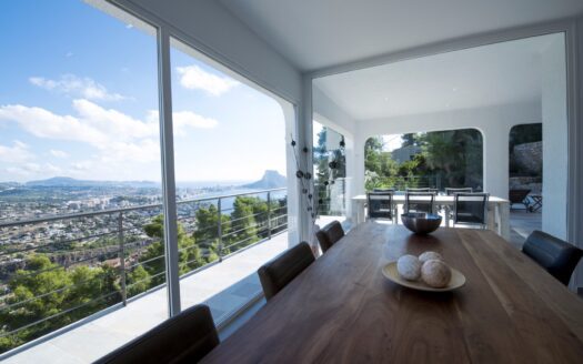 Villa 350m2 in Calpe (Alicante) – 4 kamers & 3 baden