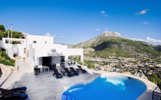 Villa 350m2 in Calpe (Alicante) – 4 kamers & 3 baden