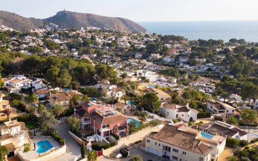 Villa 893m2 in Moraira (Alicante) – 7 Zimmer & 7 Bäder