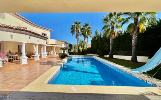 Luxus-Villa zum Verkauf in Jávea von 507m2