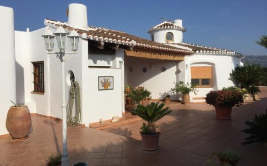 Finca zu verkaufen in der Nähe des Arenal-Strandes von Jávea