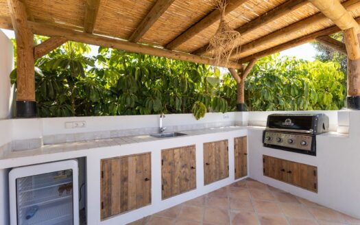 Villa 252m2 in Javea (Alicante) – 4 Zimmer & 3 Bäder